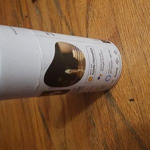 Lifx light bulb